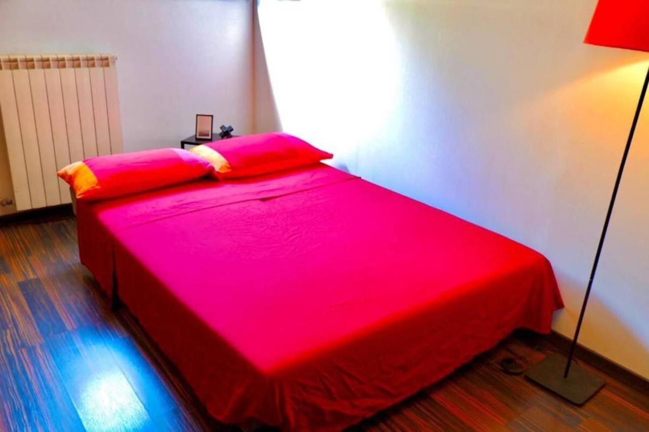 Lovely Apartment Navigli Milan Luaran gambar