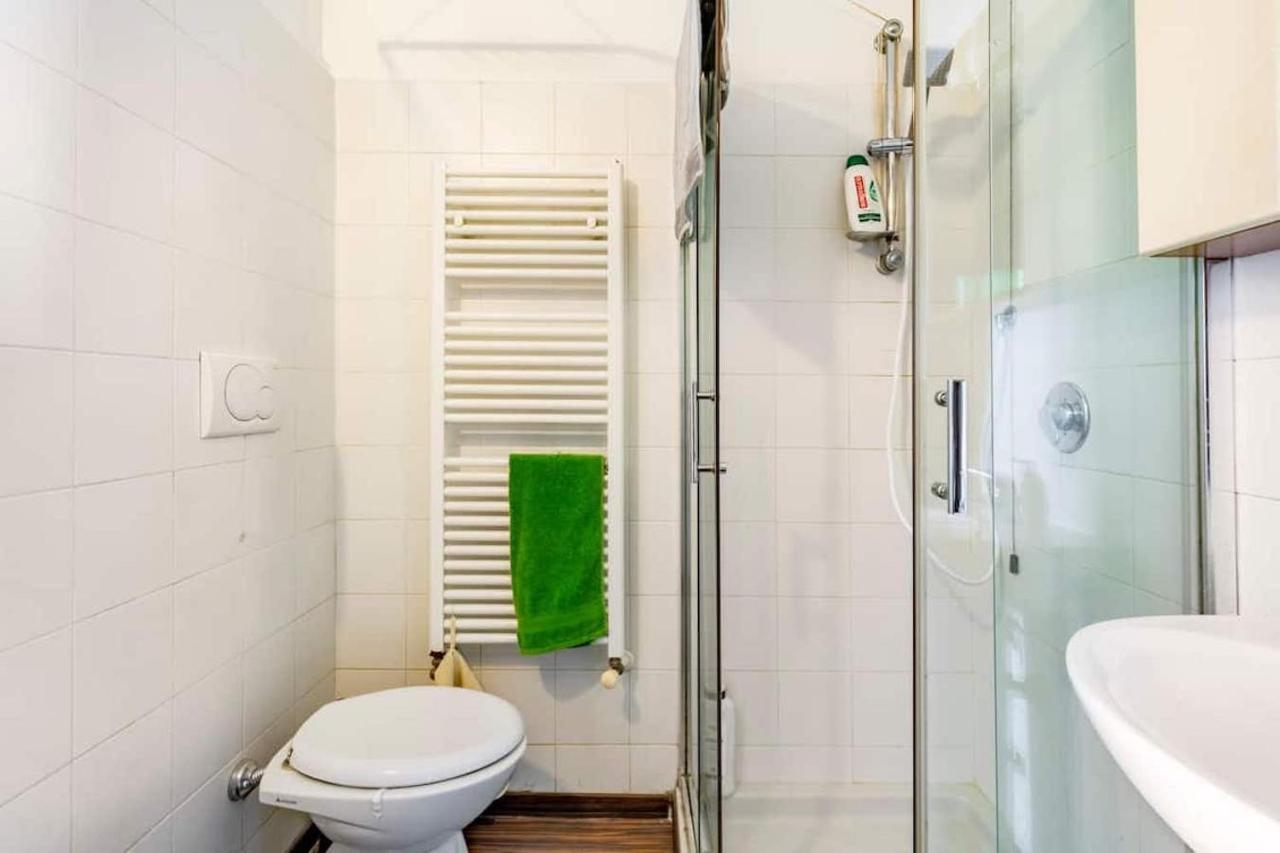 Lovely Apartment Navigli Milan Luaran gambar